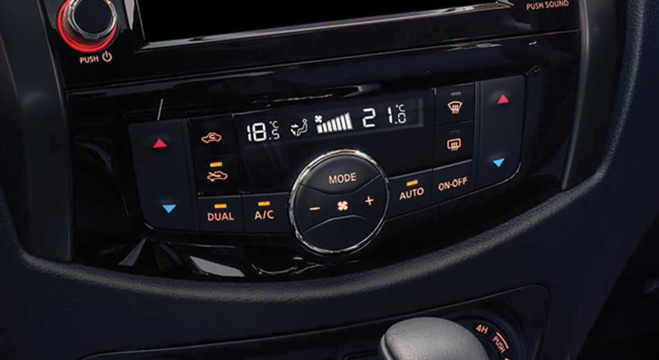 Nissan Navara AUTOMATIC CLIMATE CONTROL