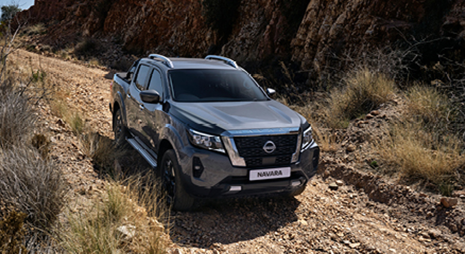 HILL DESCENT CONTROL (HDC)*-Vehicle Feature Image