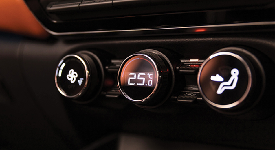 AUTO CLIMATE CONTROL-Vehicle Feature Image